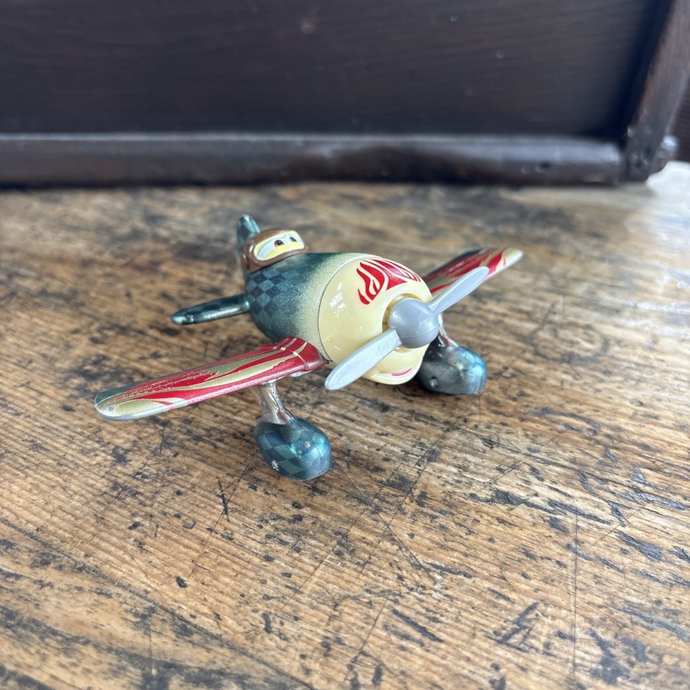 Pixar Cars On The Road Circus Stunt Biplane Showtime Story Diecast Plane Toy